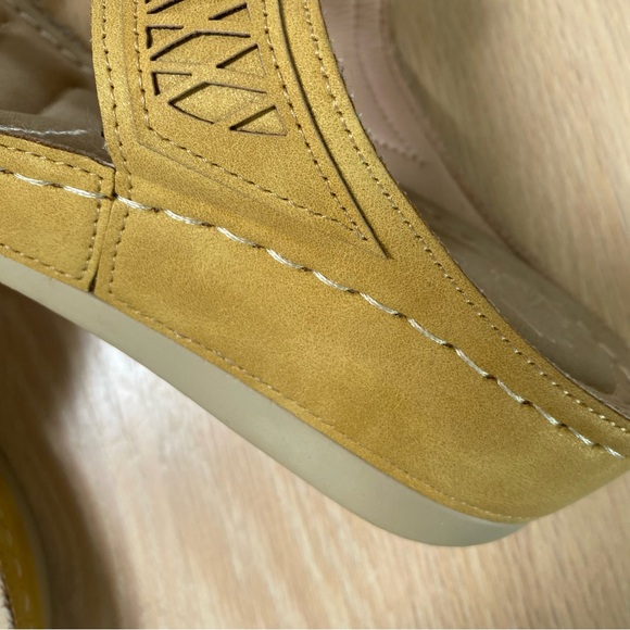 G.C.Shoes Sandal Allie Platform Wedge Slip On Open Toe Size 8.5 - Picture 11 of 13